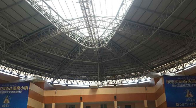 龙井怎么区分管廊钢结构与桁架结构的管道支架